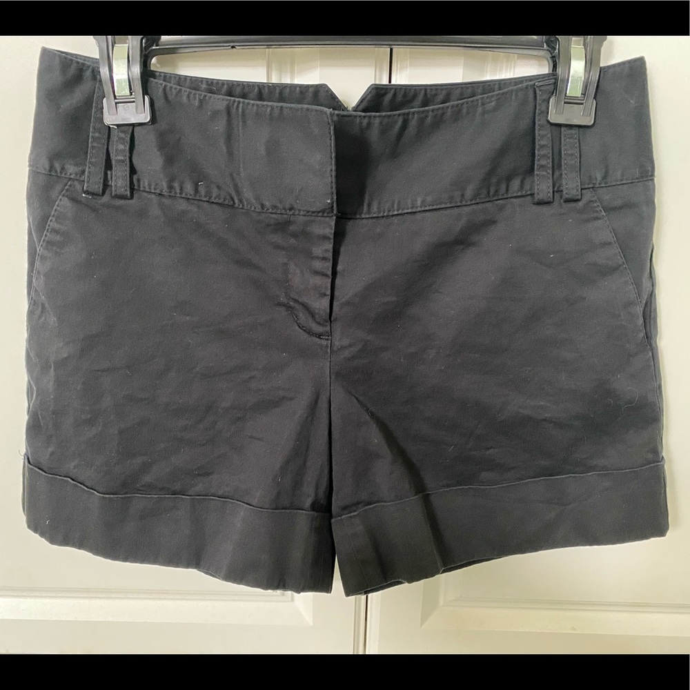 PRACTICALLY BRAND NEW - EXPRESS BLACK SHORTS 🖤